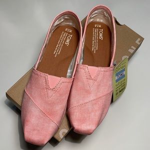 NWT Toms Coral Washed Twill Shoes